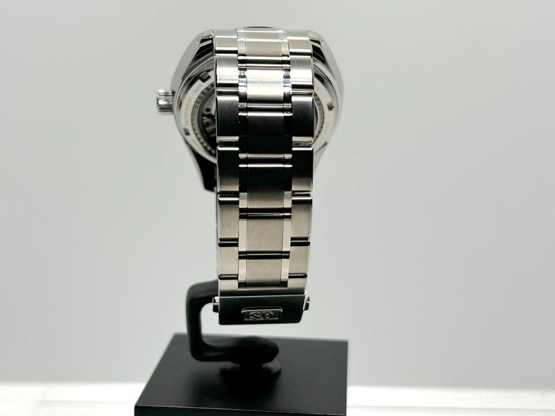 Grand Seiko Heritage Collection SBGA211